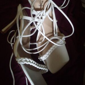 Women's viviany sz 11